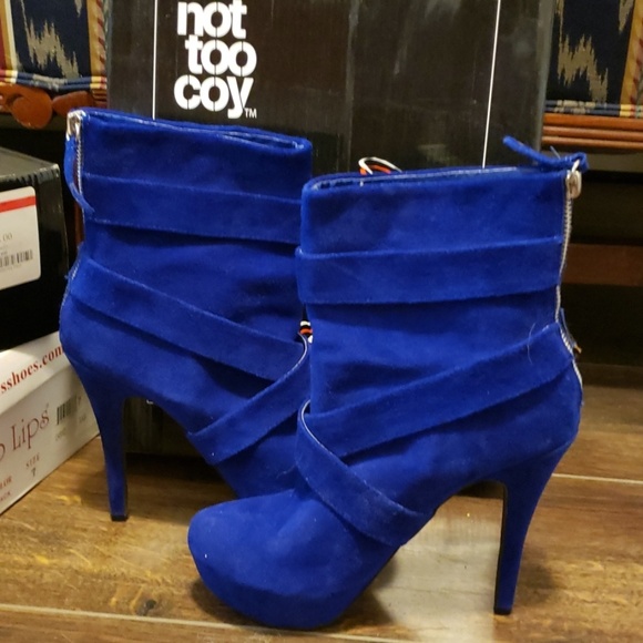 Designer Shoes - Picture 3 of 3